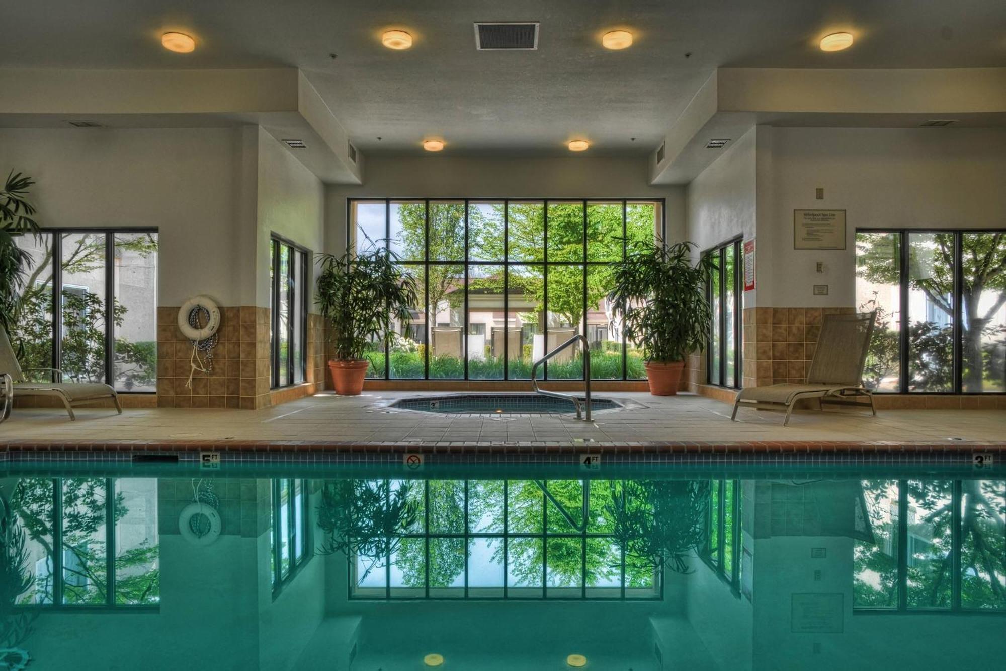 Courtyard By Marriott Eugene Springfield Hotel Bagian luar foto